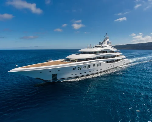 yacht-lady-lara-91m-2023-exterior-01-64c2525a1d51f